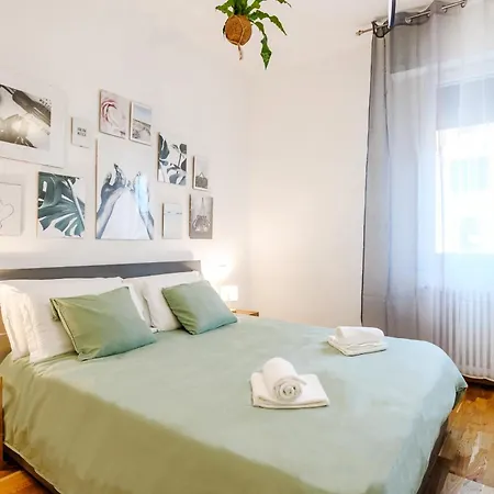 Different - Parcheggio Privato Apartament