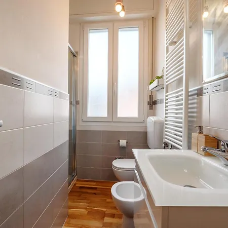 Different - Parcheggio Privato Apartament