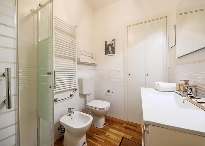 Different - Parcheggio Privato Bologne