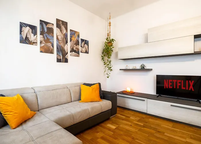 Different - Parcheggio Privato