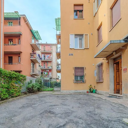 Different - Parcheggio Privato