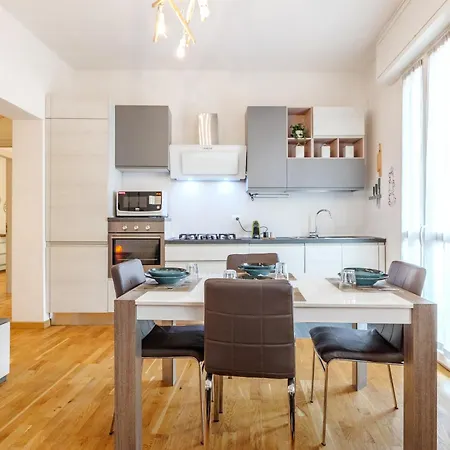 Different - Parcheggio Privato *